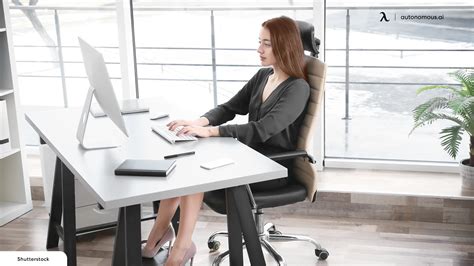 Toradh íomhá ar Hand Placement On Keyboard