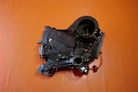 Afbeeldingsresultaten voor Tesla HVAC