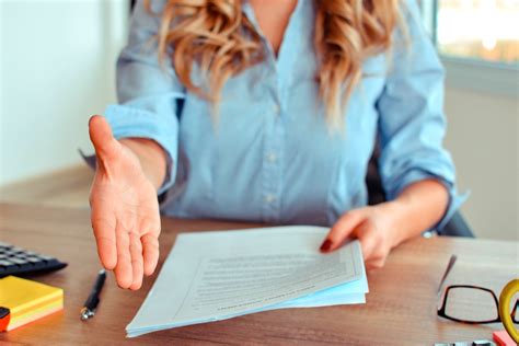 Toradh íomhá ar How to Respond to Job Offer