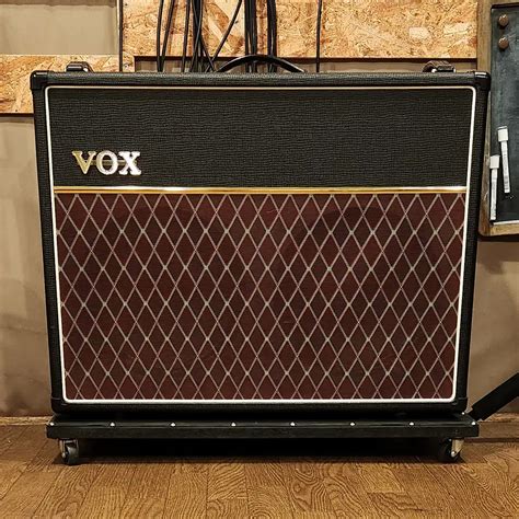 Universal Audio Ox Vox AC30 に対する画像結果