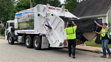 Afbeeldingsresultaten voor Loadmaster Garbage Trucks