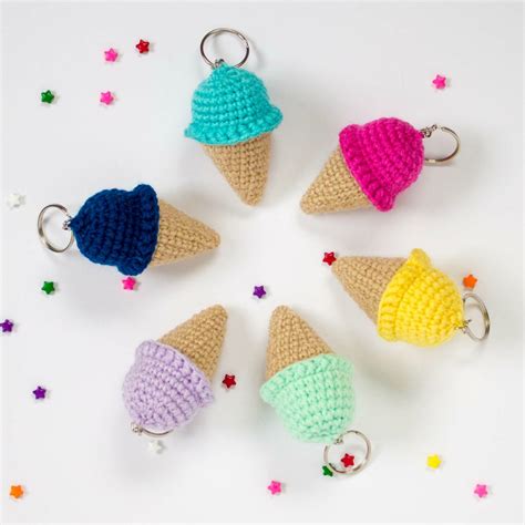 Afbeeldingsresultaten voor Crochet Pattern Keychain