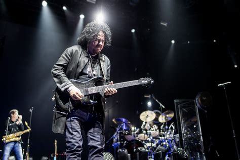 Afbeeldingsresultaten voor Steve Lukather