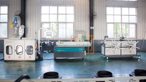 Toradh íomhá ar Making Round Plastic Pipe Square