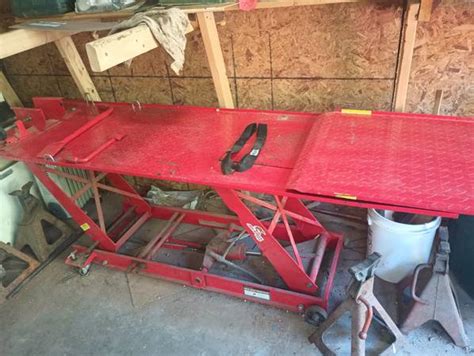 Afbeeldingsresultaten voor Motorcycle Service Lift