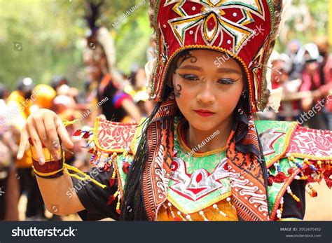 Image result for Mensen in Java