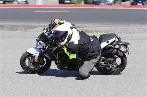 Toradh íomhá ar Total Control Motorcycle Course