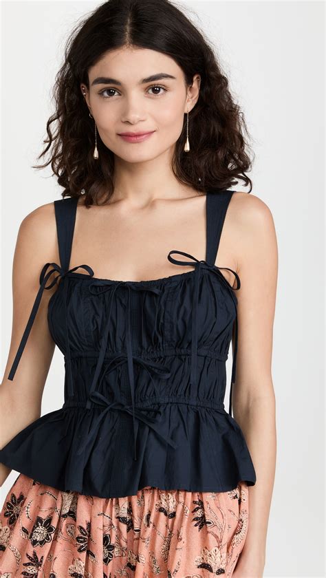 Layered Tops for Spring に対する画像結果