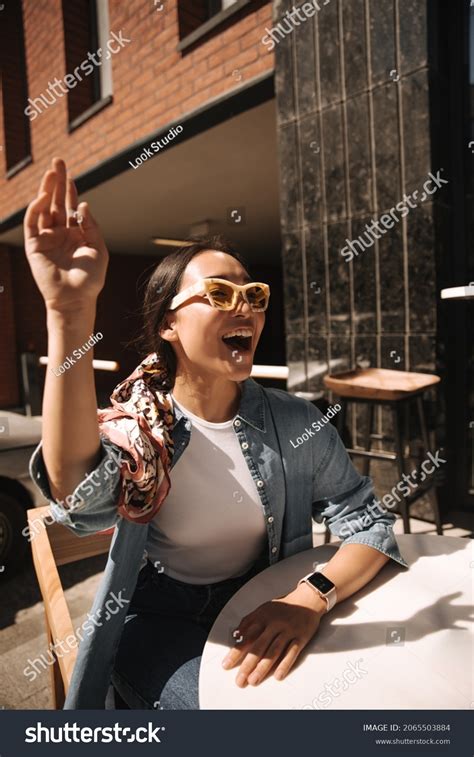 Image result for Chinese Wave Hand