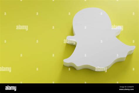 Snapchat Simple Logo に対する画像結果