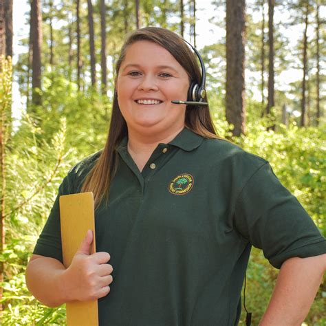 Toradh íomhá ar 1 Person with a Tree