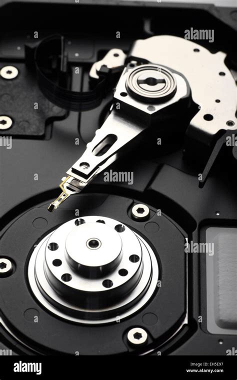 Afbeeldingsresultaten voor Hard Drive Inside a Computer