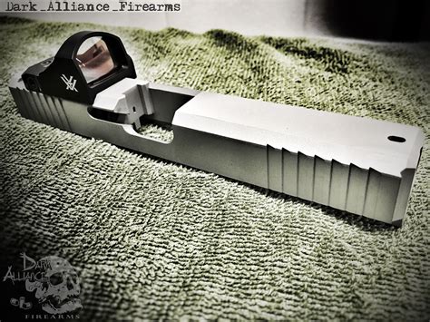 Gun Slide Machining に対する画像結果