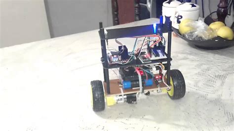 Afbeeldingsresultaten voor Mini Robot Proyecto Arduino
