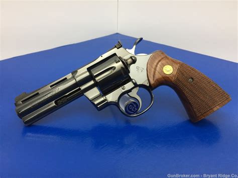 Toradh íomhá ar Colt Python Royal Blue Gold Lining