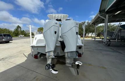 Afbeeldingsresultaten voor Center Console 26 with Trolling Motor