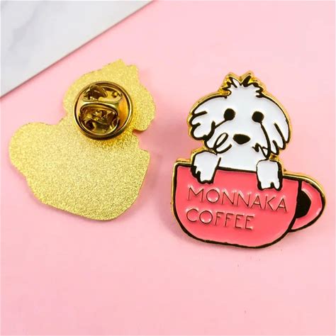 No Minimum Custom Text Simple Logo Design Gold Metal Anime Badge Hard Enamel Pin