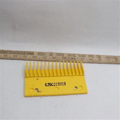 Escalator Comb Plate Center Plastic Yellow 5-3/4" X 3-1/2" 626D315h19