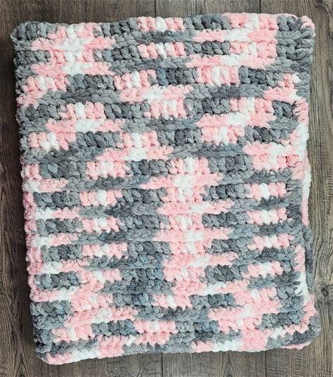 Baby Handmade 30"X33" Big Chunky Pink & Gray Knit Baby Blanket
