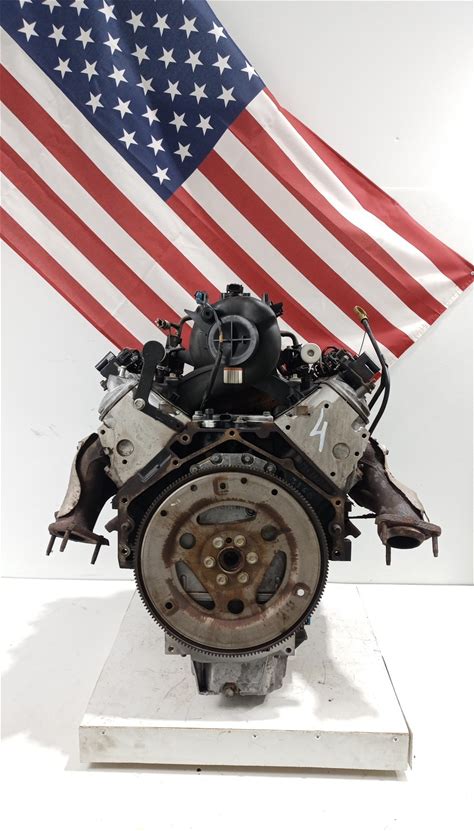 Motor Cadillac Chevrolet Gmc 5.3 V8 Lm7 19367777