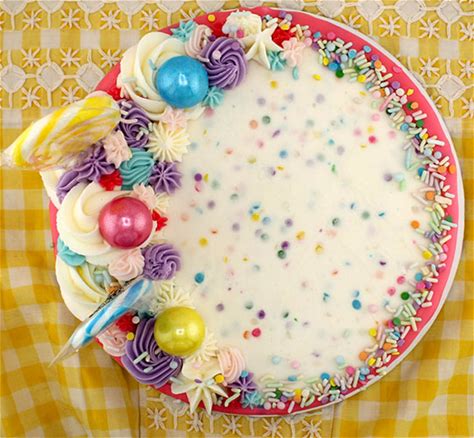 Sweet Celebration Cake 8" / Chocolate Cake