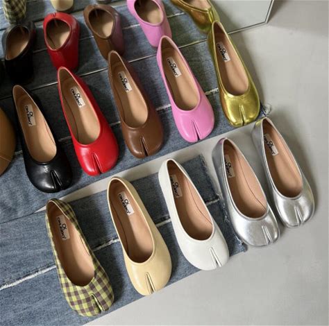 Split Toe Flats Ballet Shoes Woman Slip On Loafers Soft Bottom Moccasins Silver Flat Ballerina Single Tabi Ninja Women Shoes
