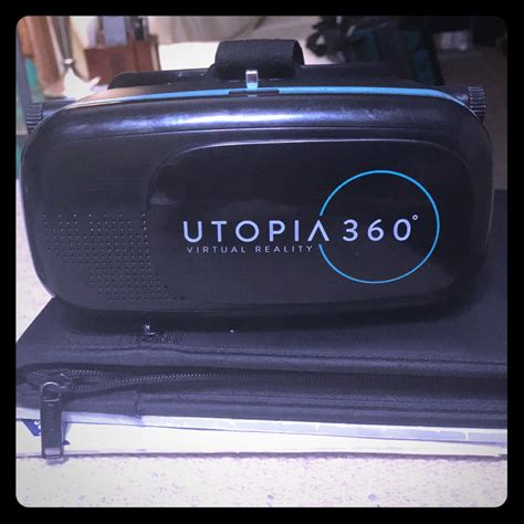 Virtual Reality 3D | Color: Black | Size: Os