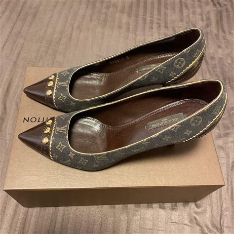 Louis Vuitton Pointed Toe Heel With LV Pattern Size 37.5 US About6.5 For Women. Louis Vuitton. Flats.