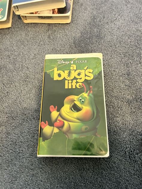 Disney Pixar A Bugs Life (1999 VHS)