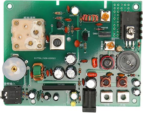 AM Transmitter Kit,Radio Medium Transmitter Adjustable 530-1600KHZ DIY For School Experiment, 20-500 MW, 2-5m Antenna, 3.5mm Sound Input, PCB Material