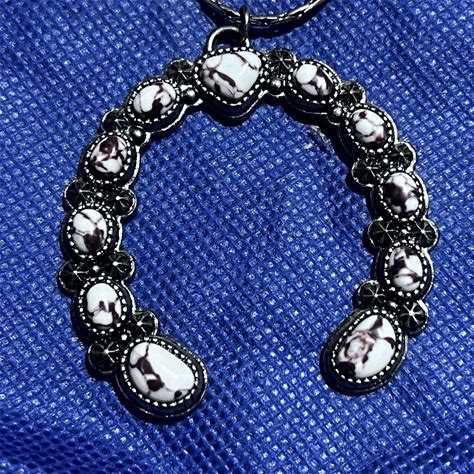 Southwestern-Style Naja Pendant Necklace Wild Horse Jaspe