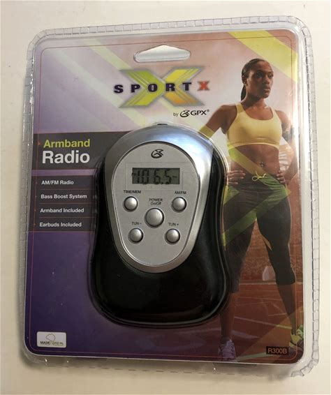 GPX Digital AM FM Radio With Sport Armband Radio Earbuds New Sealed
