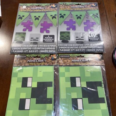 Mojang Minecraft Creeper Skeleton Party Decorating Kit, Flag Banner,