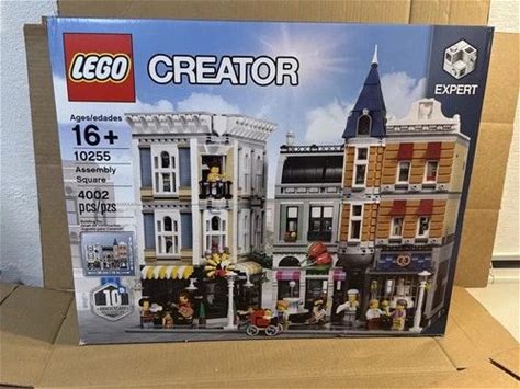 LEGO Creator Assembly Square 10255 New Sealed Modular Retired Building For City