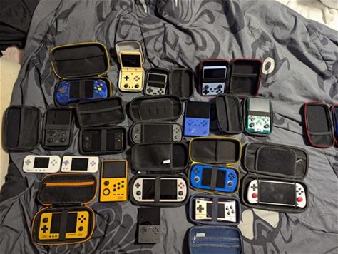 Amazing Deal. For Emulation Reseller Or Collector! 28 Handheld Consoles!