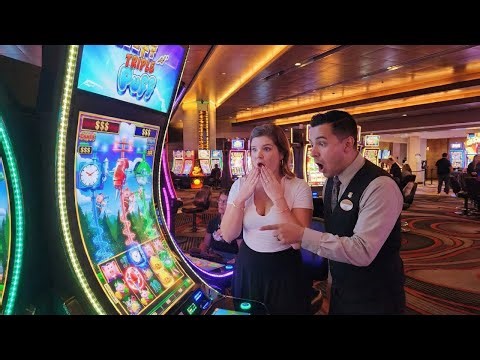 Going ALL IN on the Huff N' Triple Puff Slot Machine in Las Vegas!