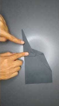 How to make a simple paper airplane that goes far
