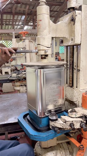 How Oil metal can are made in factory | Samarth metal can | Nashik Traveller