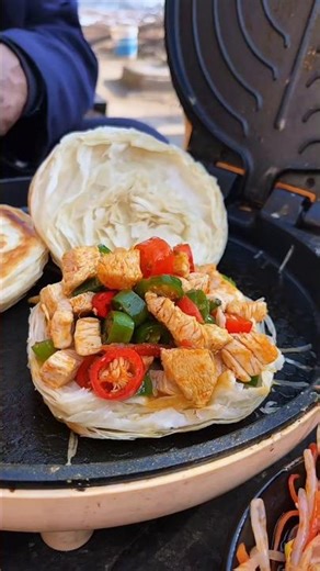 Chinese burger Stir-fried pork with chili peppers made by grandpa and grandma