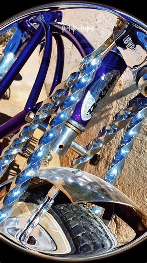 Schwinn purple #santamariakustom #lowriderbicycle #kustompaint #lowrider #metalflake
