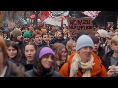 Germany's youth opposed to return of military service • FRANCE 24 English