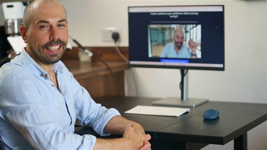 Single man builds own dating site to find soulmate after having no luck on Tinder