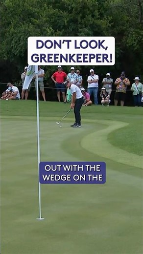 Golfers DON’T use their putters 🫣