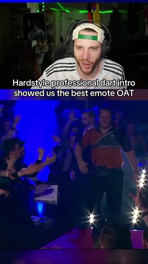 I don’t even know what you call it but he hit that… #fyp #reaction #pro #darts (twitch-only1hof)