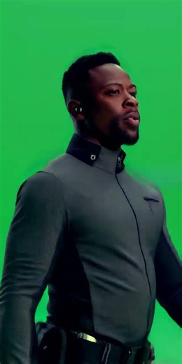 This Alien Planet Was Just a Green Floor 😳 (VFX Breakdown!) #BehindTheScenes #GreenScreenMagic #VFX