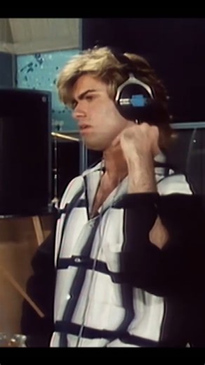 In December 1984 George was part of the 1984 'Do They Know It's Christmas?' Band Aid release 🎤 | George Michael