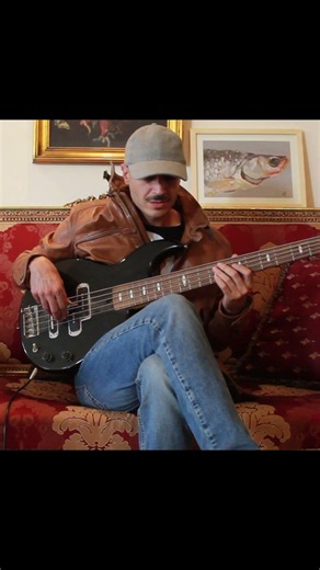That 'Nightshift Superstar' Bass Groove in 55 Seconds.