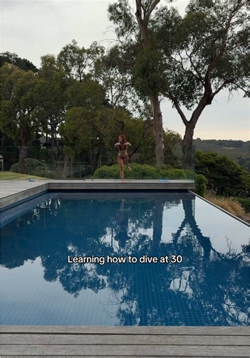Learning How to Dive at 30: A Fun Guide