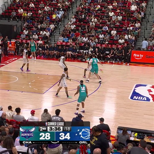 This shifty reverse lay from Hannes Steinbach 😮‍💨Watch the No. 14 pick in NBA Summer League action on Prime!