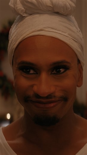 Need everyone to get into Christmas formation NOW 🎥: Meet Me Next Christmas | Netflix